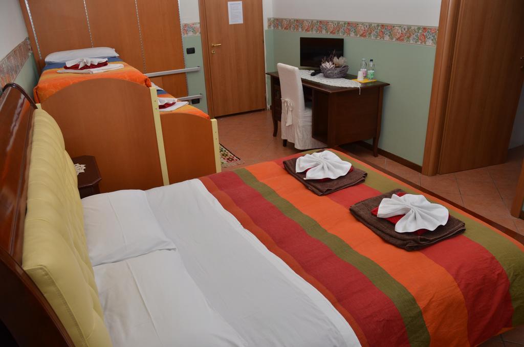 B&B 7 Camini San Giovanni Lupatoto Luaran gambar